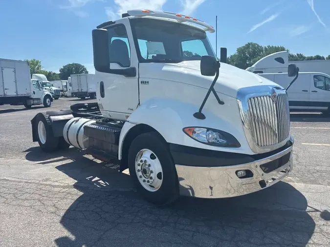 2019 NAVISTAR INTERNATIONAL RH613 DAYCAB S/Ada023536066fd6f12d877c5a7a10fcad