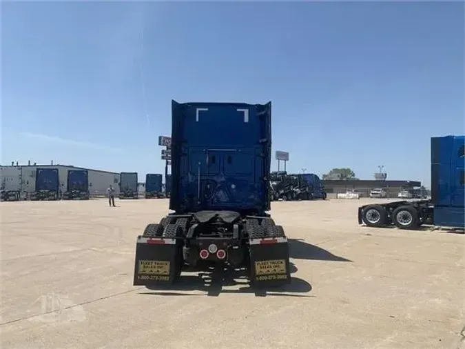 2023 FREIGHTLINER CASCADIA 126