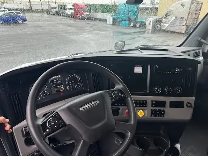 2019 Freightliner Cascadia