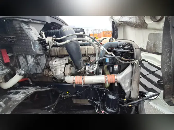 2019 Freightliner Cascadia 126