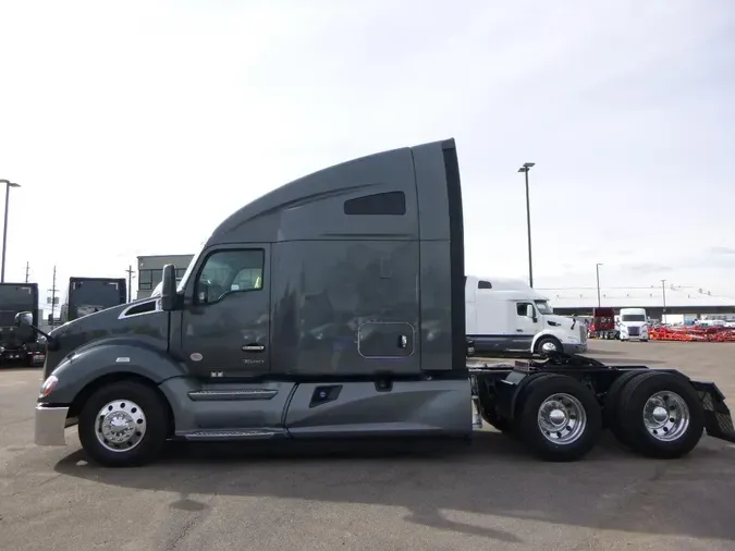 2022 Kenworth T680