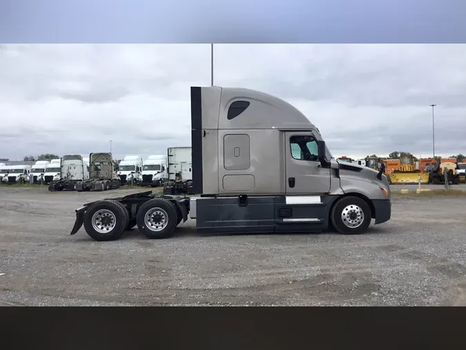 2022 Freightliner Cascadia 126da08c05ed651da7c3988bf06c5a4a85c