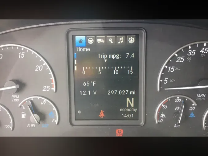 2022 Freightliner Cascadia 126
