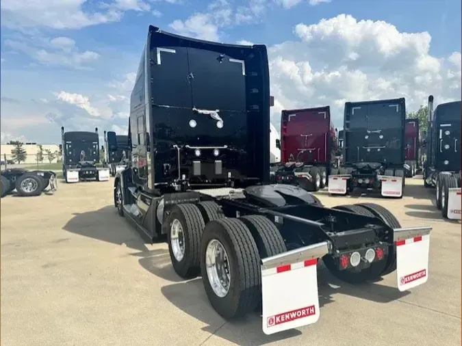 2025 Kenworth T680