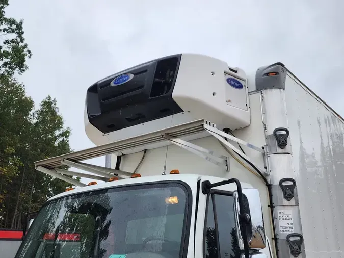 2019 FREIGHTLINER M2 106