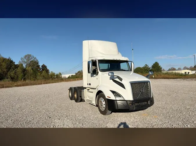 2019 Volvo VNL300da0e0b12068527ec3e5acd9c00fc33eb