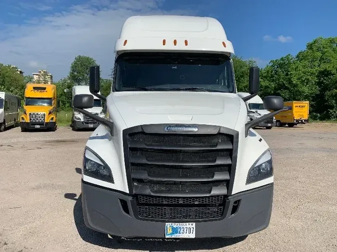 2020 Freightliner T12664ST