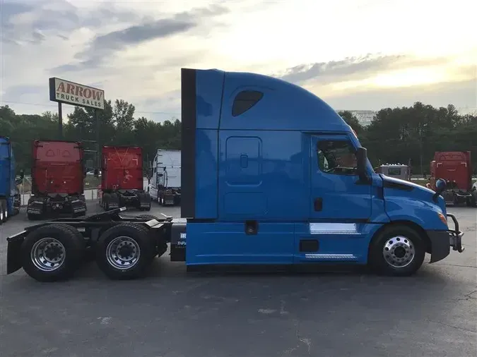 2021 FREIGHTLINER CA126