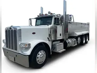 2022 Peterbilt 389