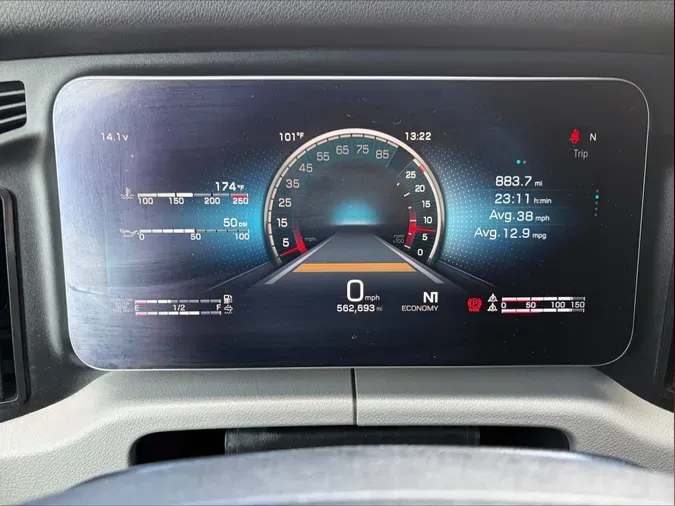 2022 Freightliner Cascadia 126