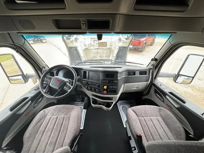 2022 PETERBILT 579da1b8d6daaea5ba37def15024c0401ba