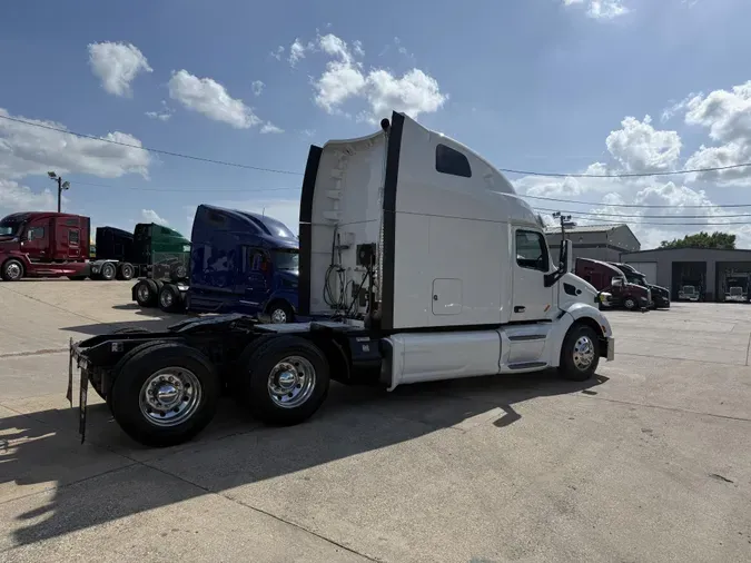 2022 Peterbilt 579