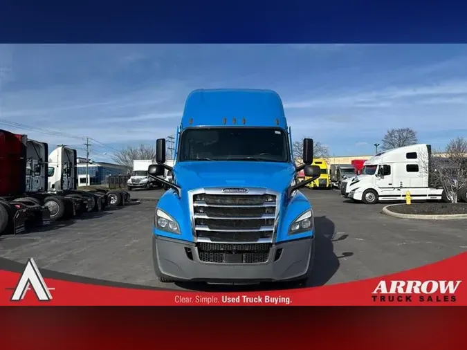 2021 FREIGHTLINER CA126