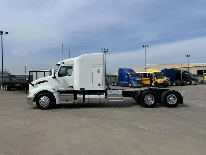 2023 Peterbilt 579