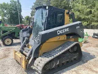 2017 John Deere 331G