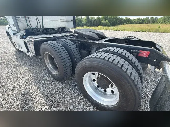 2020 Volvo VNL300da2a6d12bf1b9812c035beb60c443042