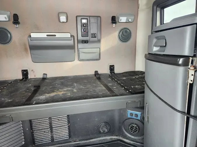 2021 VOLVO VNL64T740da2d55ffe2d7a2a7443e13fc0a0938a5