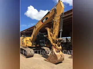 2016 Caterpillar 323F TH