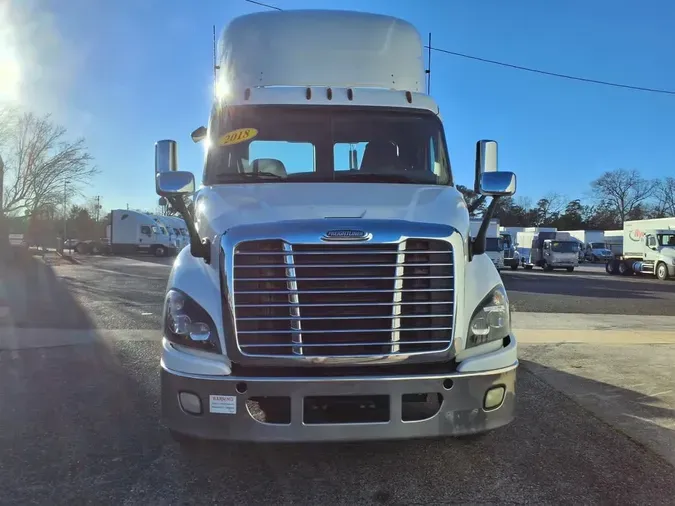 2018 FREIGHTLINER/MERCEDES CASCADIA 113
