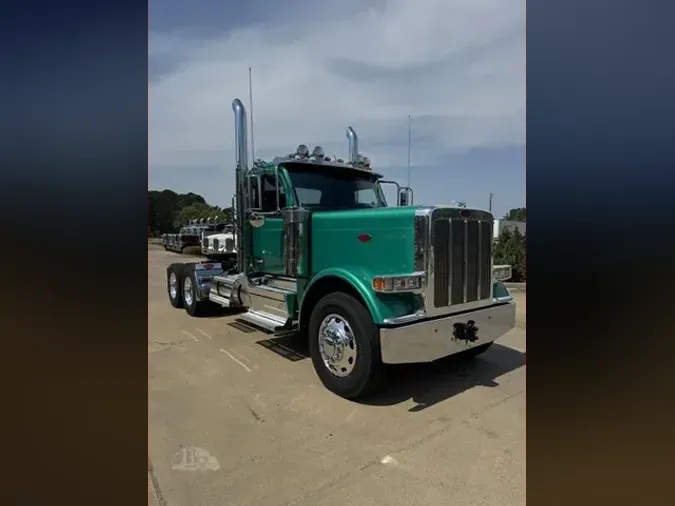 2027 PETERBILT 589