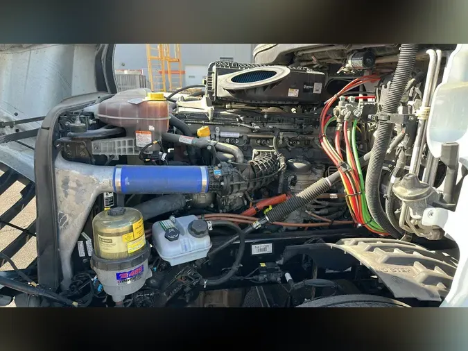 2022 Freightliner Cascadia 126