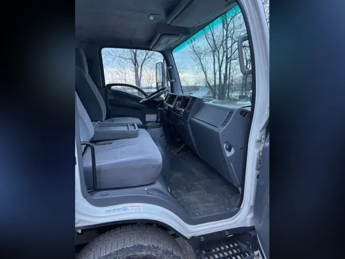 2019 ISUZU NPR HDda369c67e84a4a8d848f541d486d39fa