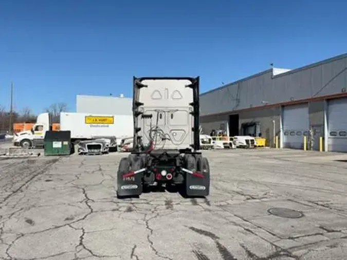 2023 Freightliner Cascadia