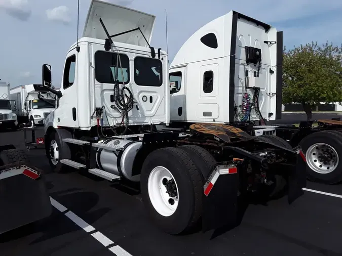 2020 FREIGHTLINER/MERCEDES NEW CASCADIA 116