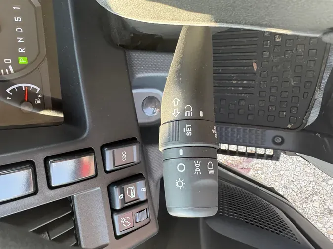 2025 ISUZU GAS NPRGASHD