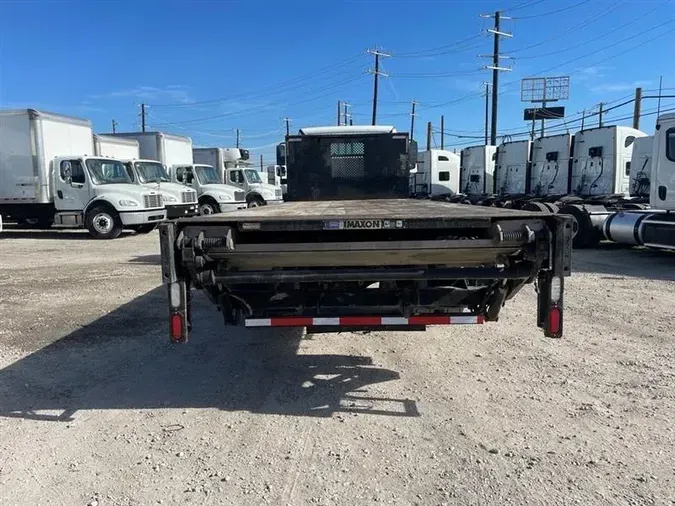 2017 FREIGHTLINER/MERCEDES M2 106