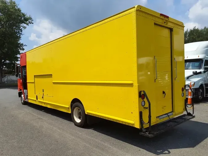 2016 FRTLR CUSTOM CHASSIS CORP MT55
