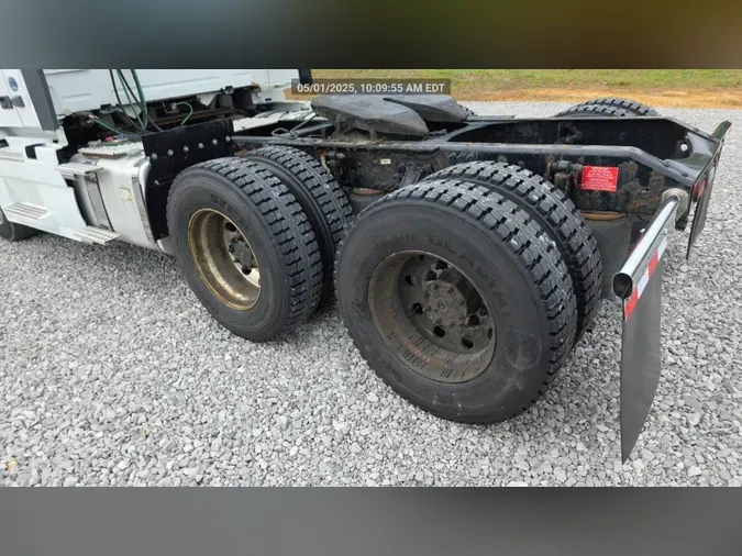 2018 Volvo VNL300