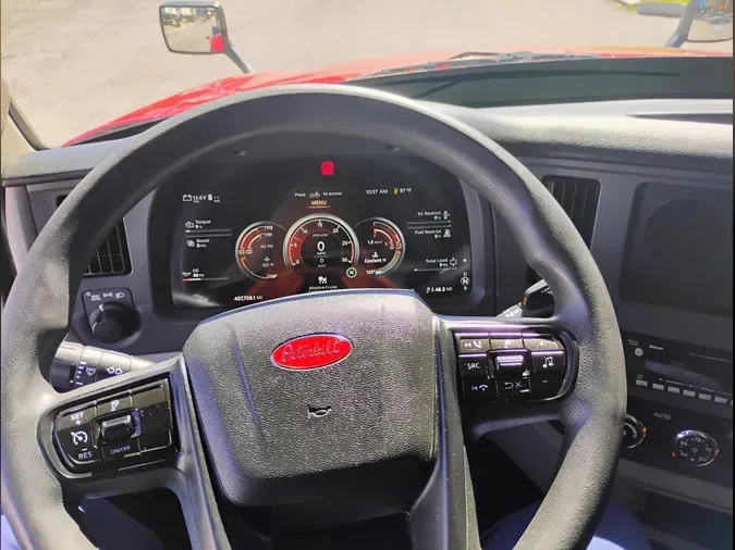 2022 Peterbilt 579