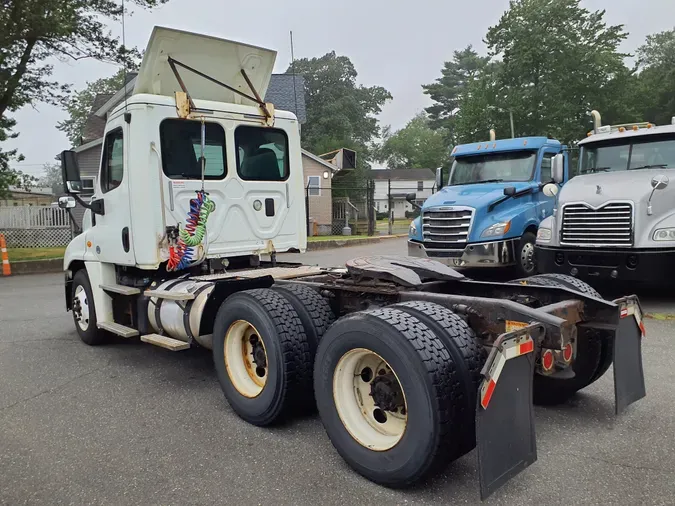 2016 FREIGHTLINER CASCADIA 125