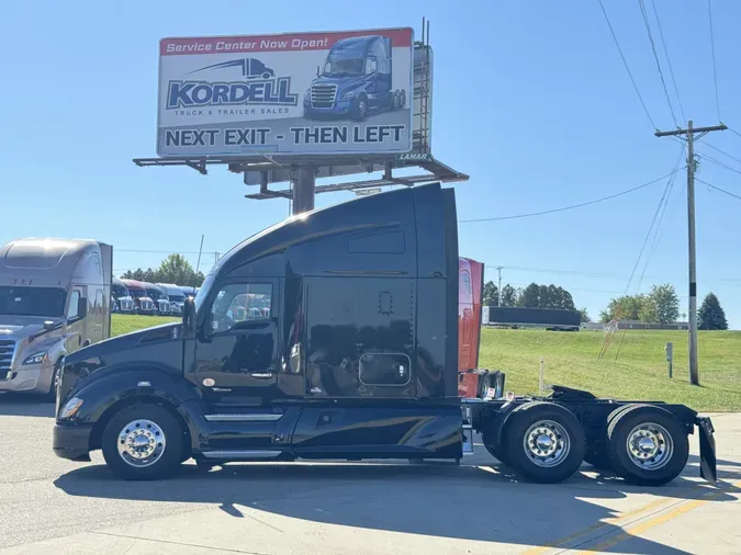 2022 KENWORTH T680