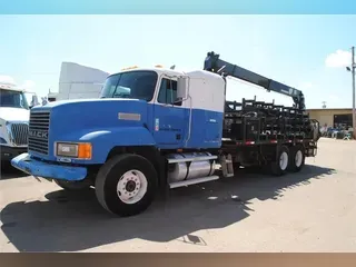 1999 UNIC UR505-A2