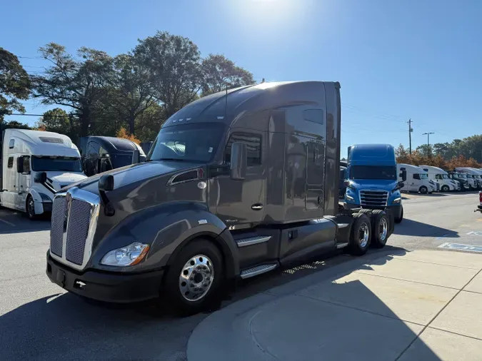 2021 Kenworth T680