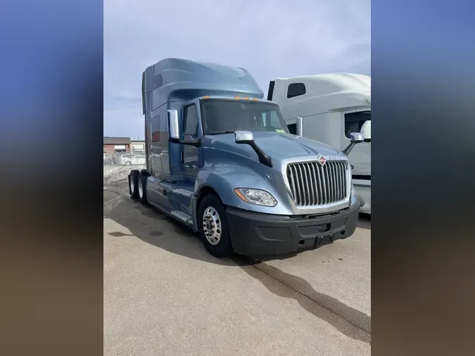 2022 INTERNATIONAL LT