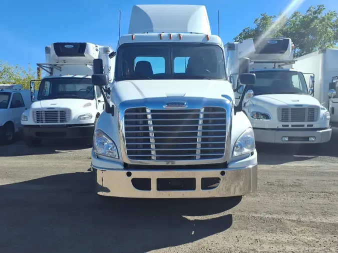 2018 FREIGHTLINER/MERCEDES CASCADIA 125