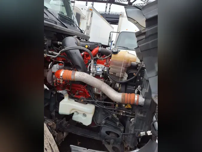 2019 NAVISTAR INTERNATIONAL LT625 DAYCAB T/A