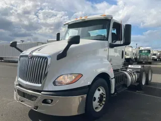 2018 NAVISTAR INTERNATIONAL LT625 DAYCAB T/A