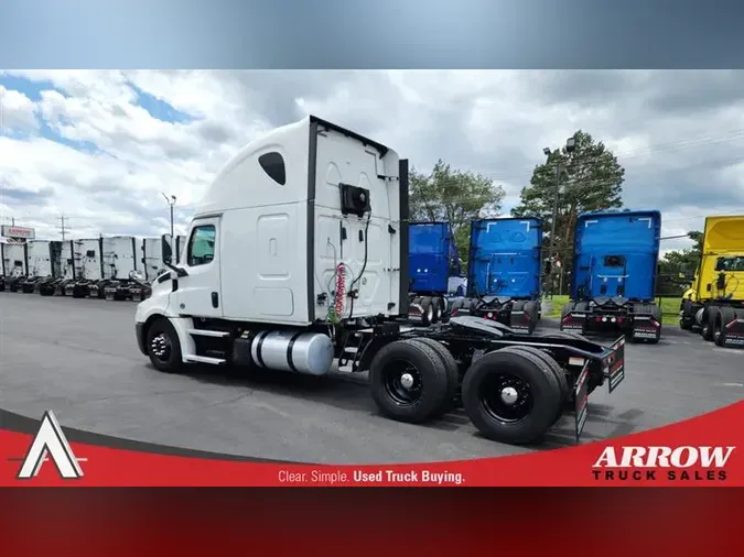 2020 FREIGHTLINER CA126