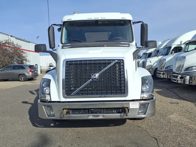 2018 VOLVO VNL64TRACTOR