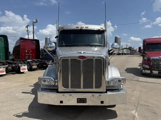 2021 Peterbilt 567