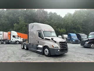 2023 Freightliner Cascadia 126