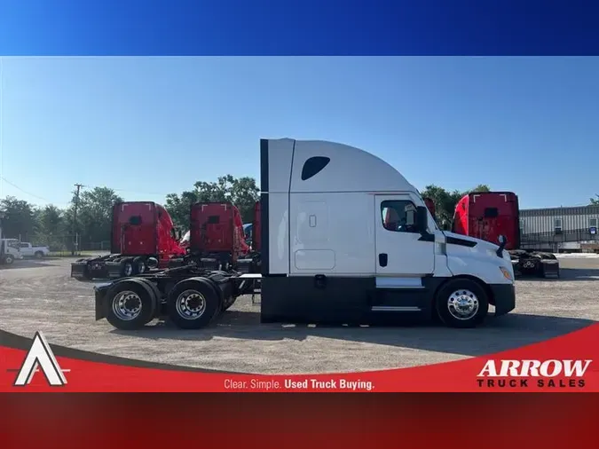 2020 FREIGHTLINER CA126