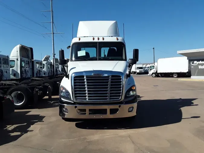 2018 FREIGHTLINER/MERCEDES CASCADIA 125da699d311ed9d88761e0cfa051fd904f