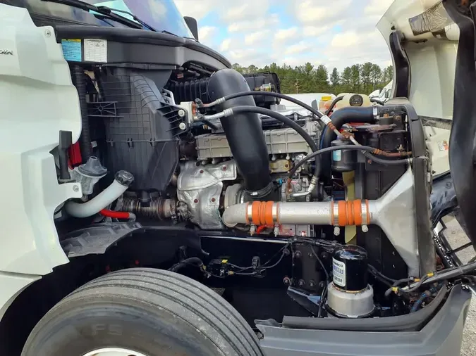 2019 FREIGHTLINER/MERCEDES NEW CASCADIA 126