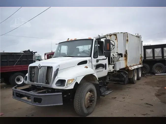 2007 INTERNATIONAL WORKSTAR 7400