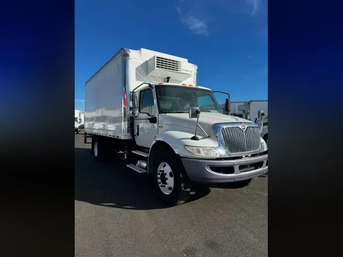 2020 NAVISTAR INTERNATIONAL MV607 (4X2)